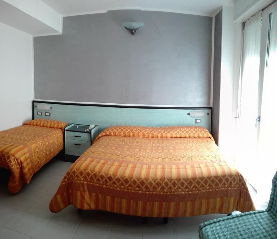 Hotel San Nazario วาราซเซ ภายนอก รูปภาพ