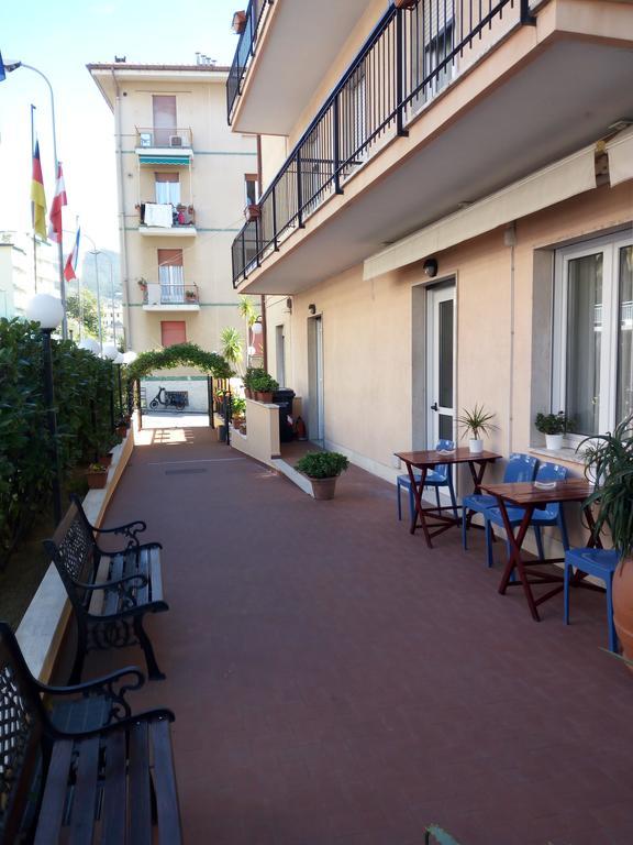 Hotel San Nazario วาราซเซ ภายนอก รูปภาพ