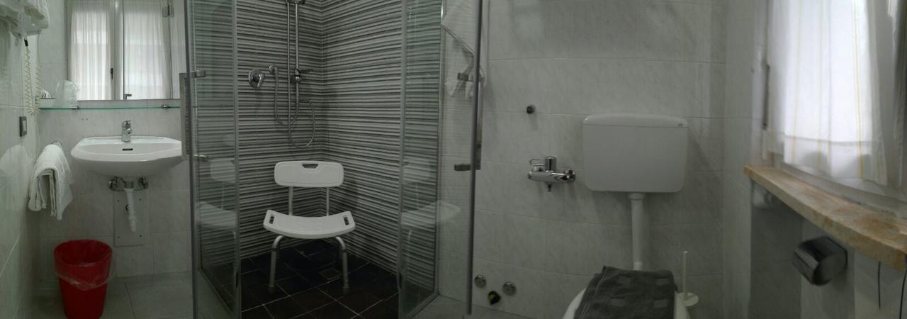 Hotel San Nazario วาราซเซ ภายนอก รูปภาพ
